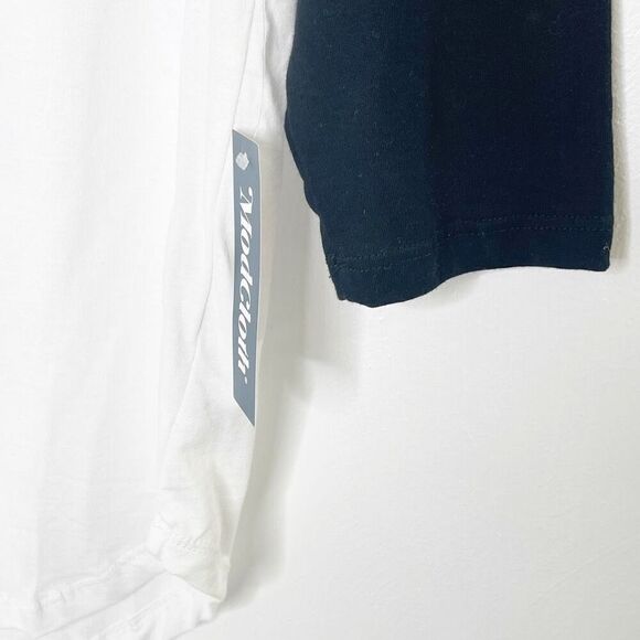 Modcloth "They/Them" reglan baseball three quarter length sleeve tee shirt - Uni - Picture 5 of 5